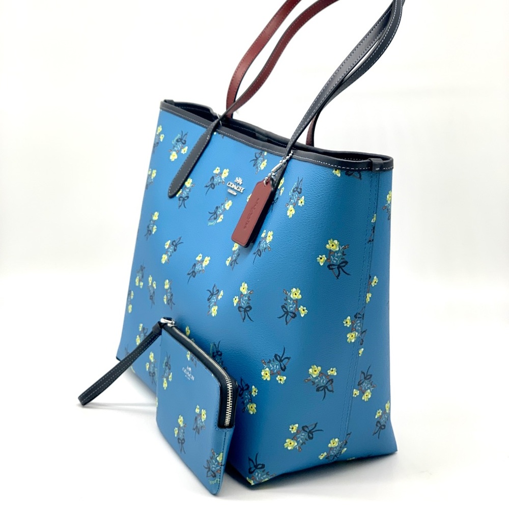 Coach City Tote & Wristlet Set With Floral Bow Print - Picture 2 of 12
